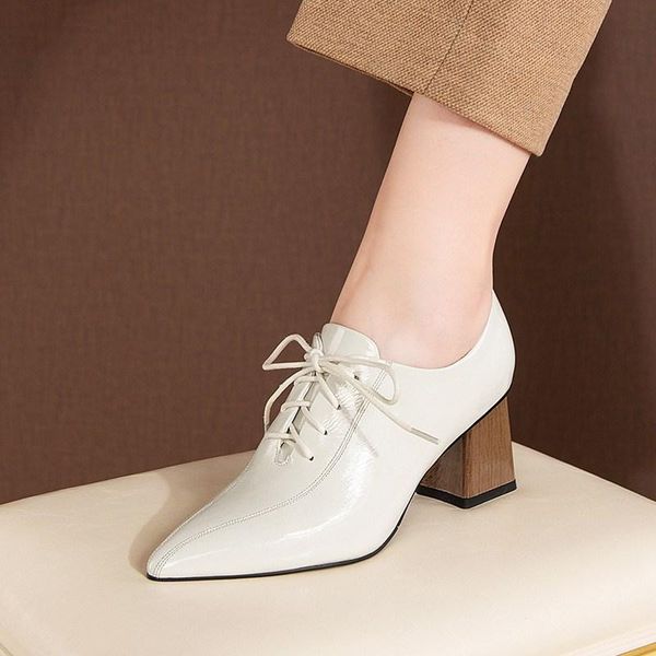 dress shoes 2021 autumn chunky heel pointed deep-mouth thin women's leather plus-sized lace-up fashion high heels, Black
dress shoes 2021 autumn chunky heel pointed deep-mouth thin women's leather plus-sized lace-up fashion high heels, Black