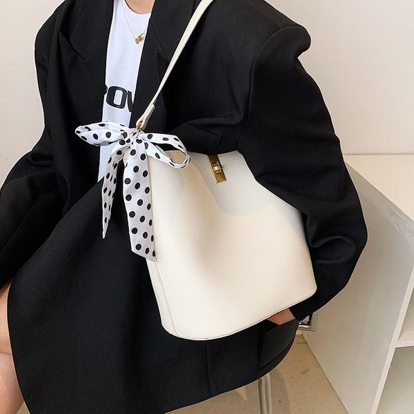 evening bags niche design large-capacity female bag all-match 2021 fashion messenger shoulder underarm bucket width: 30cm
evening bags niche design large-capacity female bag all-match 2021 fashion messenger shoulder underarm bucket width: 30cm