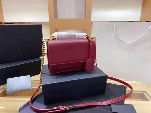 classic version designer women's bag pure color messenger square bags brocc-body handbags chain single shoulder flip purse
classic version designer women's bag pure color messenger square bags brocc-body handbags chain single shoulder flip purse