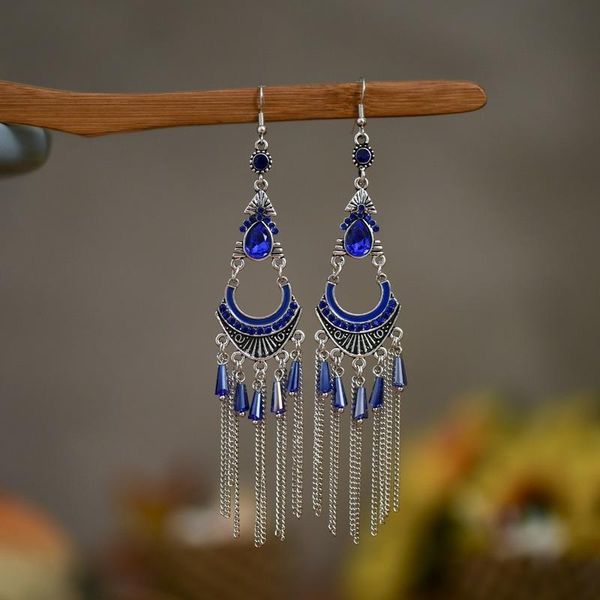 stud fashion creative retro drop-shaped tassel female multi-layer long earrings crystal chain bohemian wholesale 2021, Golden;silver
stud fashion creative retro drop-shaped tassel female multi-layer long earrings crystal chain bohemian wholesale 2021, Golden;silver