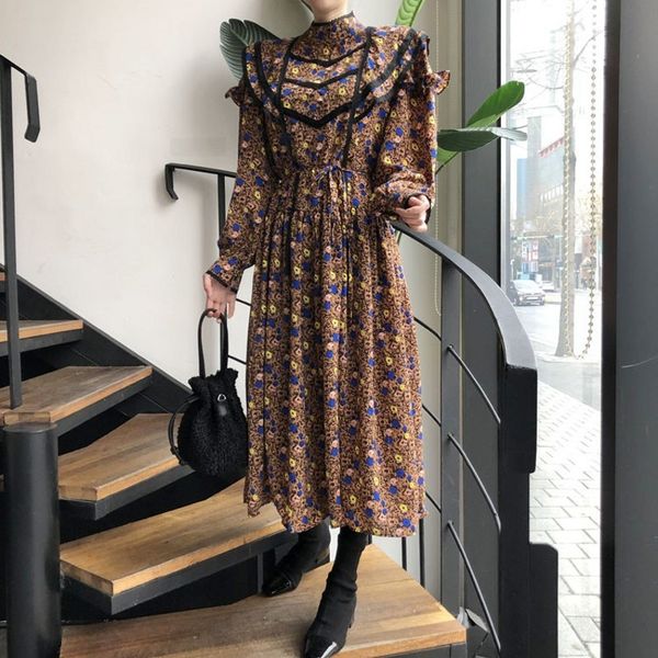spring autumn women full sleeve flower print stand collar elegant ruffles runway ladies loose long dress vestidos 210514, Black;gray
spring autumn women full sleeve flower print stand collar elegant ruffles runway ladies loose long dress vestidos 210514, Black;gray
