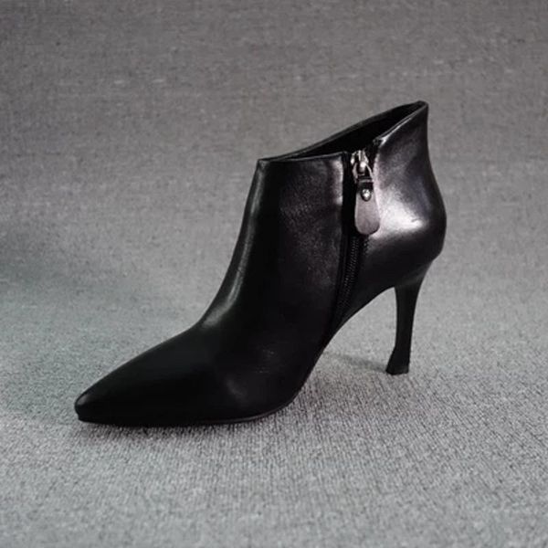 boots 2021 winter women's fashion classic leather booties pointed high heel comfortable warm solid color personality elega, Black
boots 2021 winter women's fashion classic leather booties pointed high heel comfortable warm solid color personality elega, Black