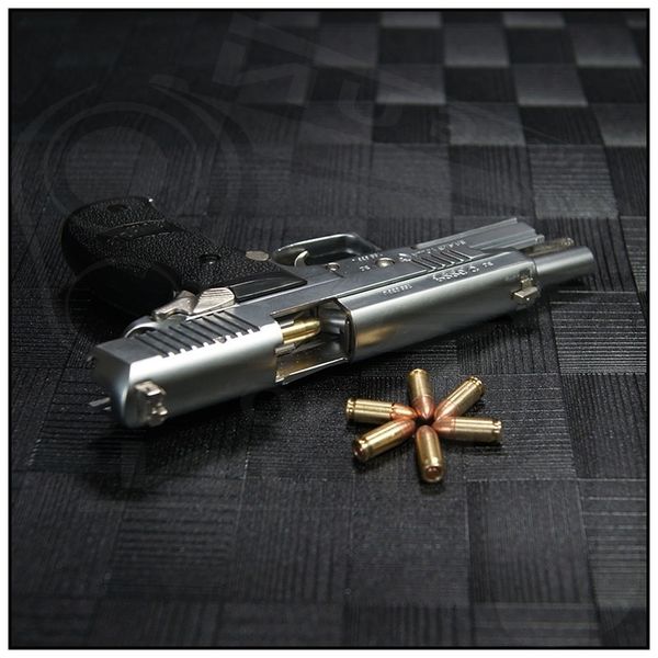 231: 2.05 alloy empire simulation metal toy shell throwing assembly gun model cannot be fired