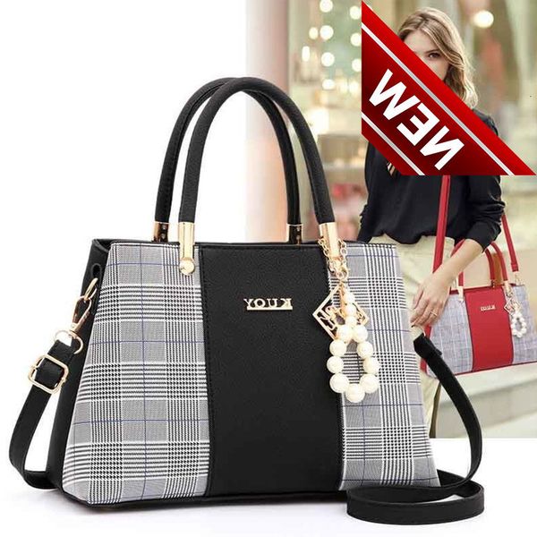 pu leather large capacity woman handbag grid shoulder bag fashion casual luxury designer patchwork crossbody pack
pu leather large capacity woman handbag grid shoulder bag fashion casual luxury designer patchwork crossbody pack