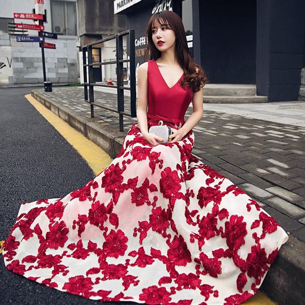 ethnic clothing floral embroidery trailing evening party dress red bride wedding gown sleeveless v-neck celebrity tulle lace up maxi
ethnic clothing floral embroidery trailing evening party dress red bride wedding gown sleeveless v-neck celebrity tulle lace up maxi
