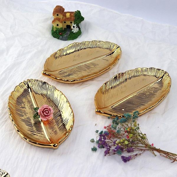 kitchen storage & organization decorative gold leaf ceramic plate dish porcelain candy trinket jewelry fruit serving tray crockery tableware
kitchen storage & organization decorative gold leaf ceramic plate dish porcelain candy trinket jewelry fruit serving tray crockery tableware