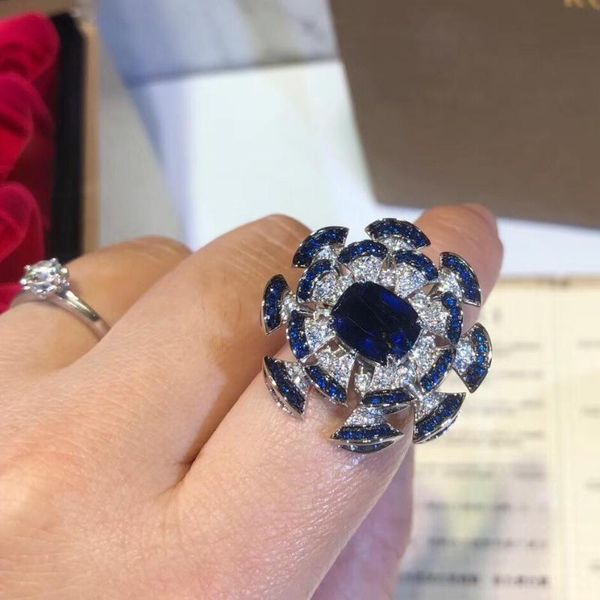 cluster rings design 925 sterling silver sapphire blue gem flower ring fashion personality wedding party jewelry, Golden;silver
cluster rings design 925 sterling silver sapphire blue gem flower ring fashion personality wedding party jewelry, Golden;silver