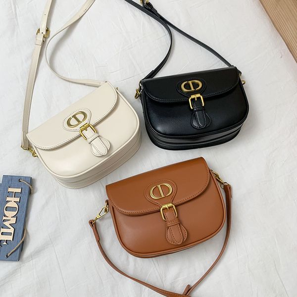 70% bag new simple single shoulder messenger chain s texture foreign style saddle bag
70% bag new simple single shoulder messenger chain s texture foreign style saddle bag