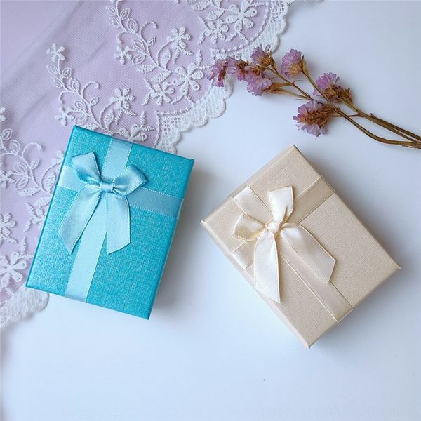 v178 bright eyes small gift packaging boxes bright eyes jewelry small gift jewelry boxes sbox simple girl heart bow, Black;white
v178 bright eyes small gift packaging boxes bright eyes jewelry small gift jewelry boxes sbox simple girl heart bow, Black;white