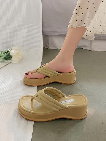 slippers casual flat shoes female slipers women platform rubber flip flops slides luxury 2021 summer hawaiian pu fabric fashion, Black
slippers casual flat shoes female slipers women platform rubber flip flops slides luxury 2021 summer hawaiian pu fabric fashion, Black