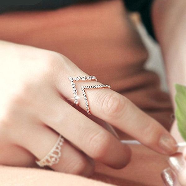 cluster rings fashion stackable layered zircon diamonds gemstones for women rose gold &white silver color jewelry bijoux party accessory, Golden;silver
cluster rings fashion stackable layered zircon diamonds gemstones for women rose gold &white silver color jewelry bijoux party accessory, Golden;silver