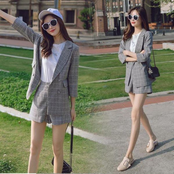 women's suits & blazers net red small suit shorts set 2021 spring casual business plaid coat two-piece style, White;black
women's suits & blazers net red small suit shorts set 2021 spring casual business plaid coat two-piece style, White;black