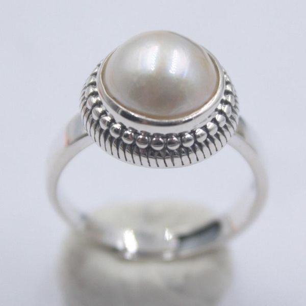 cluster rings pure 925 sterling silver with bezel set natural mother of pearl ring for woman size from 5 to 12, Golden;silver
cluster rings pure 925 sterling silver with bezel set natural mother of pearl ring for woman size from 5 to 12, Golden;silver