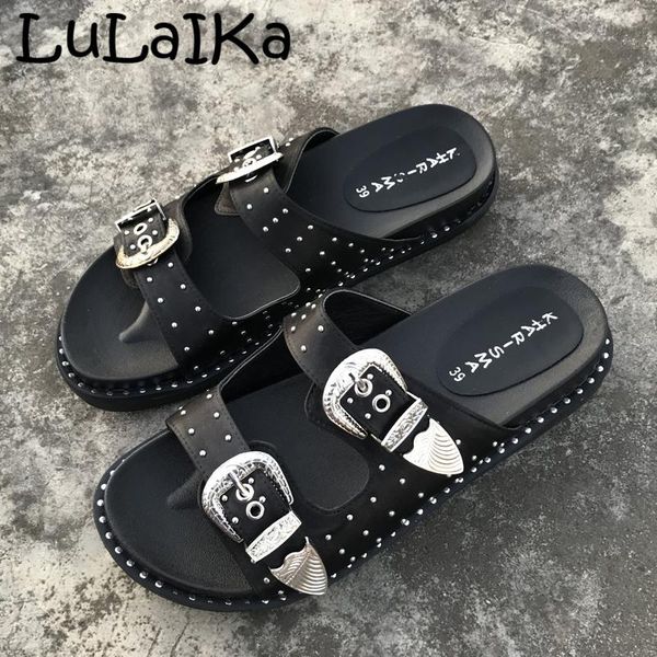 slippers lulaika 2021 summer ladies fashion outer wear round head comfortable metal decoration casual wild thick bottom slippers3-5cm, Black
slippers lulaika 2021 summer ladies fashion outer wear round head comfortable metal decoration casual wild thick bottom slippers3-5cm, Black