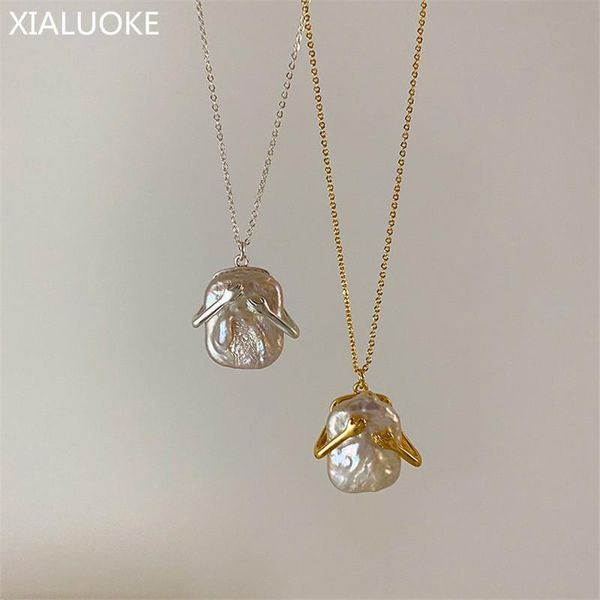 pendant necklaces xialuoke vintage metal embrace baroque freshwater pearl necklace for women simple elegant lady neck jewelry, Silver
pendant necklaces xialuoke vintage metal embrace baroque freshwater pearl necklace for women simple elegant lady neck jewelry, Silver