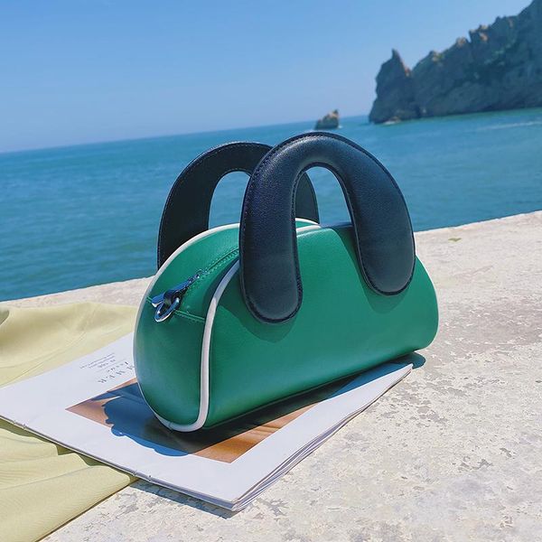 evening bags niche design french handbags 2021 high-end crossbody bag wild ins handbag shoulder width: 21cm
evening bags niche design french handbags 2021 high-end crossbody bag wild ins handbag shoulder width: 21cm