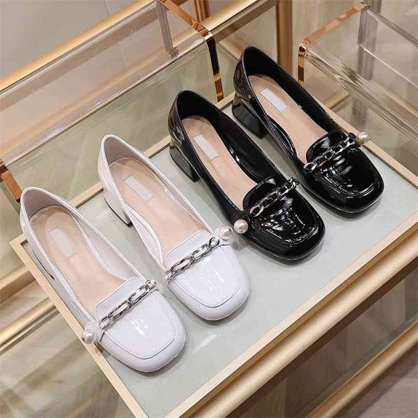 2021 head 2021 real leather bag m pearl half slipper home metal chain flat bottom lazy shoes cool slipper muller shoes woman yw d3f4, Black
2021 head 2021 real leather bag m pearl half slipper home metal chain flat bottom lazy shoes cool slipper muller shoes woman yw d3f4, Black