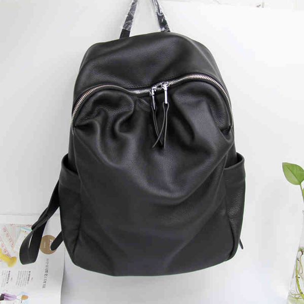 designer bagsleather backpack large capacity soft leather head layer cowhide natural fall 2021 new original simple wild wrinkleluxury bag
designer bagsleather backpack large capacity soft leather head layer cowhide natural fall 2021 new original simple wild wrinkleluxury bag