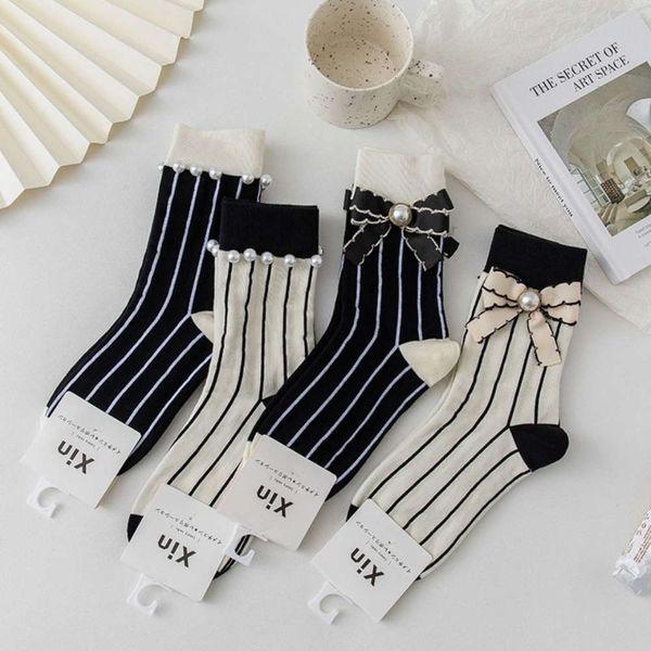 autumn socks children's medium tube net red same bow pearl fashion accessories lolita, Black;white
autumn socks children's medium tube net red same bow pearl fashion accessories lolita, Black;white