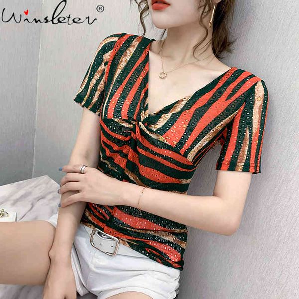 women's t-shirt summer european style v-neck drape fashion stripe print women short sleeve slim plangi tees 2021 t13309a, White
women's t-shirt summer european style v-neck drape fashion stripe print women short sleeve slim plangi tees 2021 t13309a, White