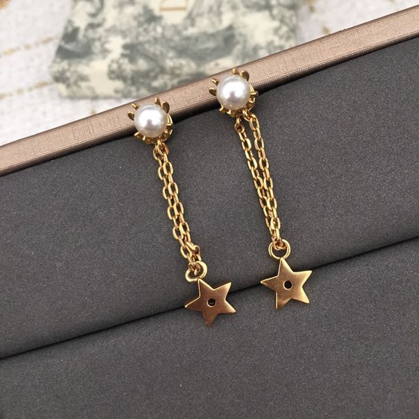 70% off family letter diamond asymmetric star earrings versatile love pearl earrings, Golden;silver
70% off family letter diamond asymmetric star earrings versatile love pearl earrings, Golden;silver