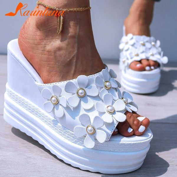 slippers karin fashion ins high heels casual 2021 stylish flowers summer wedges sandal women platform shoes, Black
slippers karin fashion ins high heels casual 2021 stylish flowers summer wedges sandal women platform shoes, Black