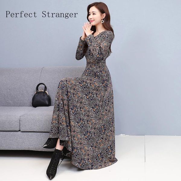 autumn winter arrival long sleeve v collar printed women dress casual dresses, Black;gray
autumn winter arrival long sleeve v collar printed women dress casual dresses, Black;gray