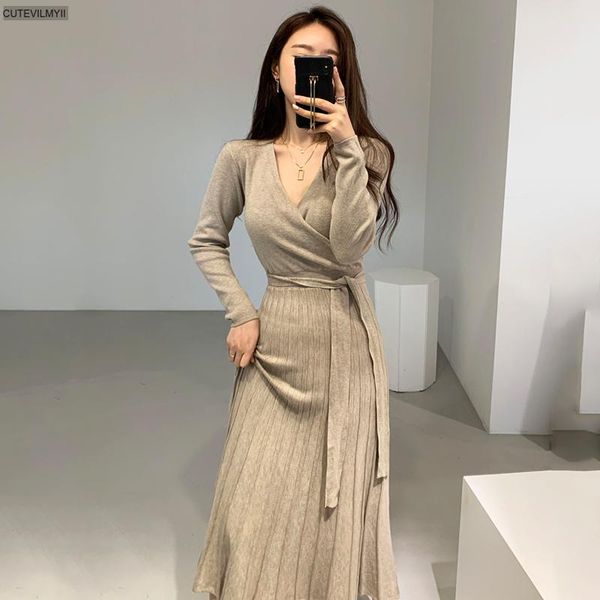 2021stretchy women knitted bodycon pencil dress autumn winter solid vestidos long sleeve v neck slim lady chic korean dress, Black;gray
2021stretchy women knitted bodycon pencil dress autumn winter solid vestidos long sleeve v neck slim lady chic korean dress, Black;gray