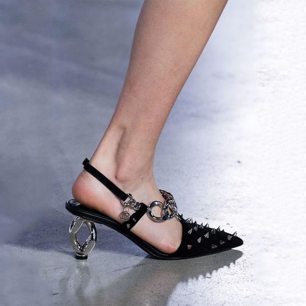 arrive the shoes leather sandals rivet chain heels fashion 6.5cm high women, Black
arrive the shoes leather sandals rivet chain heels fashion 6.5cm high women, Black
