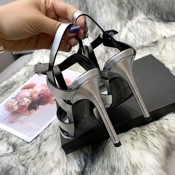 2022sandals smooth leather super high heel luxury designers women shoes 10cm heels tribute large size fashion stilet, Black
2022sandals smooth leather super high heel luxury designers women shoes 10cm heels tribute large size fashion stilet, Black