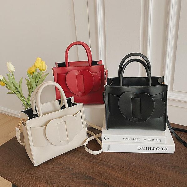 evening bags handbag for girls 2021 fashion heart-shaped belt decoration women's designer luxury tote bag shoulder messenger
evening bags handbag for girls 2021 fashion heart-shaped belt decoration women's designer luxury tote bag shoulder messenger