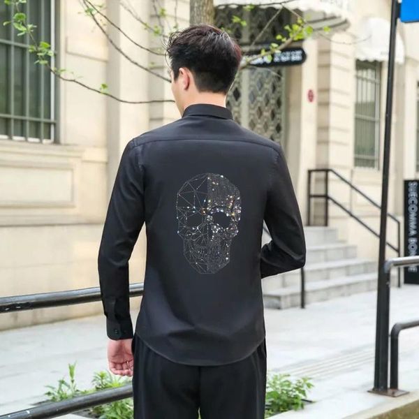 men's casual shirts business youth long-sleeved shirt black white solid color drilling skull trend autumn and winter hip-hop style, White;black
men's casual shirts business youth long-sleeved shirt black white solid color drilling skull trend autumn and winter hip-hop style, White;black