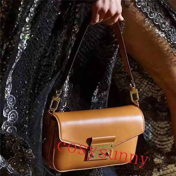 women's handbag luxury designer foreskin leather gold chain cross clutch 22cm black purple medium color wallet leather shoulder bag wal
women's handbag luxury designer foreskin leather gold chain cross clutch 22cm black purple medium color wallet leather shoulder bag wal