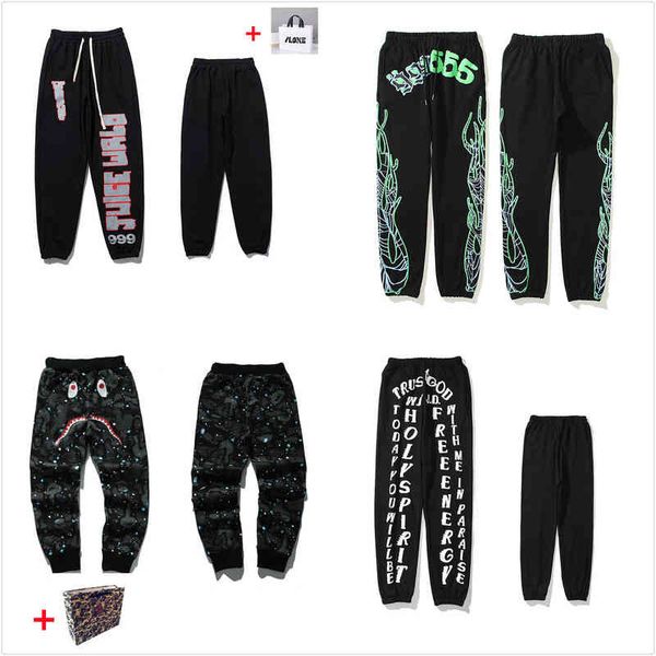 mens pants high street pant for men reflective sweatpants casual womens hip hop camo streetwear high-quality bring tote bag, Black
mens pants high street pant for men reflective sweatpants casual womens hip hop camo streetwear high-quality bring tote bag, Black
