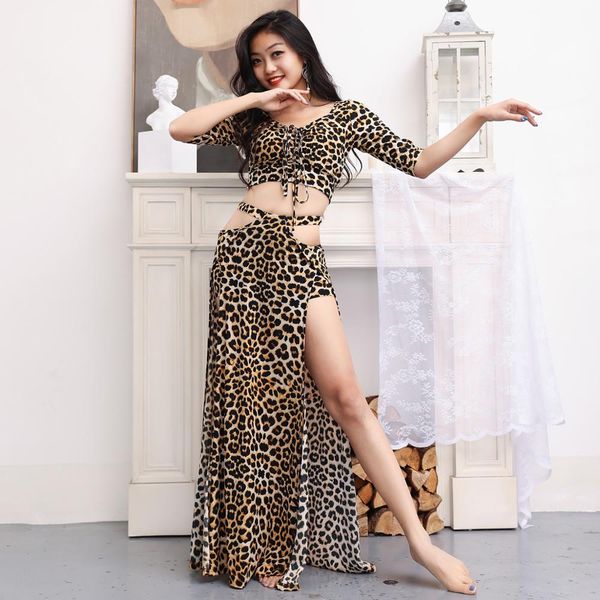 2021new belly dance suit skirt leopard pantern dance beginner group clothes practice dancing exercise clothes, Black;red
2021new belly dance suit skirt leopard pantern dance beginner group clothes practice dancing exercise clothes, Black;red