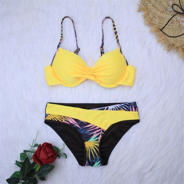 push up bikinis set swimwear women swimsuits bathing suit women halter biquini leaf print beach wear bikini, White;black
push up bikinis set swimwear women swimsuits bathing suit women halter biquini leaf print beach wear bikini, White;black
