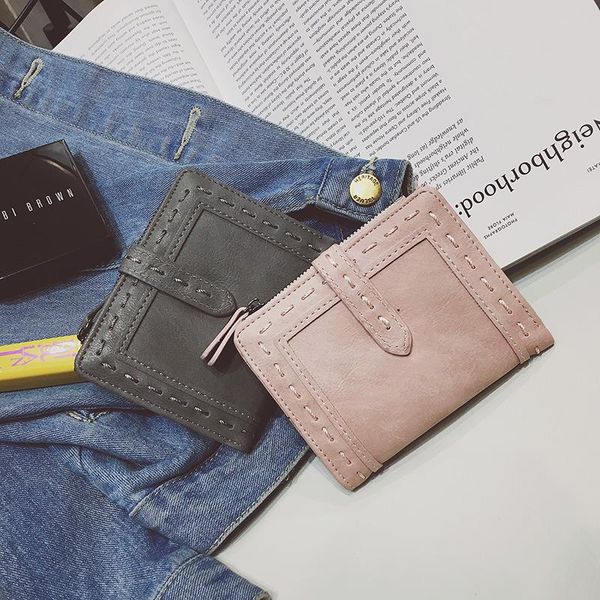 wallets 2021 women's wallet solid color zipper coin purse fashion short folding card bag clutch, Red;black 
wallets 2021 women's wallet solid color zipper coin purse fashion short folding card bag clutch, Red;black