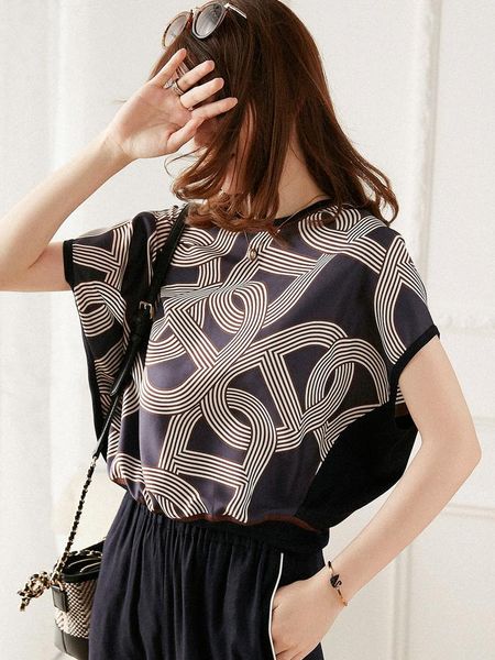 women's t-shirt high end printed silk splicing ice knitted bat short sleeve mulberry shirt, White
women's t-shirt high end printed silk splicing ice knitted bat short sleeve mulberry shirt, White