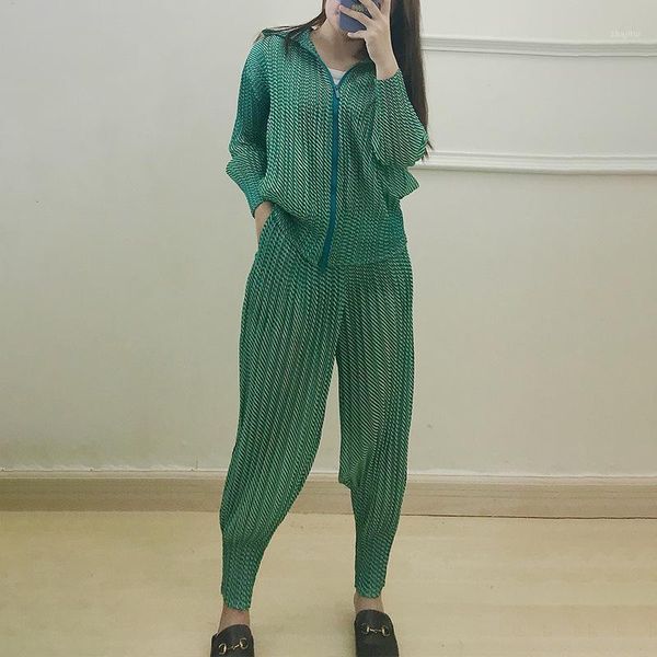 two piece dress lanmrem fashion casual harem pants suit women 2021 winter pleated long-sleeved hooded sports jacket two-piece pc355, White
two piece dress lanmrem fashion casual harem pants suit women 2021 winter pleated long-sleeved hooded sports jacket two-piece pc355, White