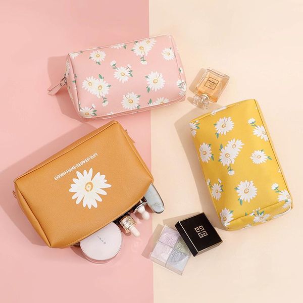 cosmetic bags & cases 2021 fashion daisy bag for make up girl waterproof pu leather makeup toiletries organizer storage pouch
cosmetic bags & cases 2021 fashion daisy bag for make up girl waterproof pu leather makeup toiletries organizer storage pouch