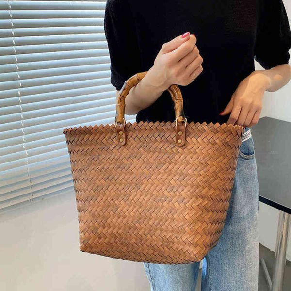 shopping bags handmade straw shoulder bag summer women s woven rattan handbag female beach travel tote purse bohemia bolso 220309
shopping bags handmade straw shoulder bag summer women s woven rattan handbag female beach travel tote purse bohemia bolso 220309