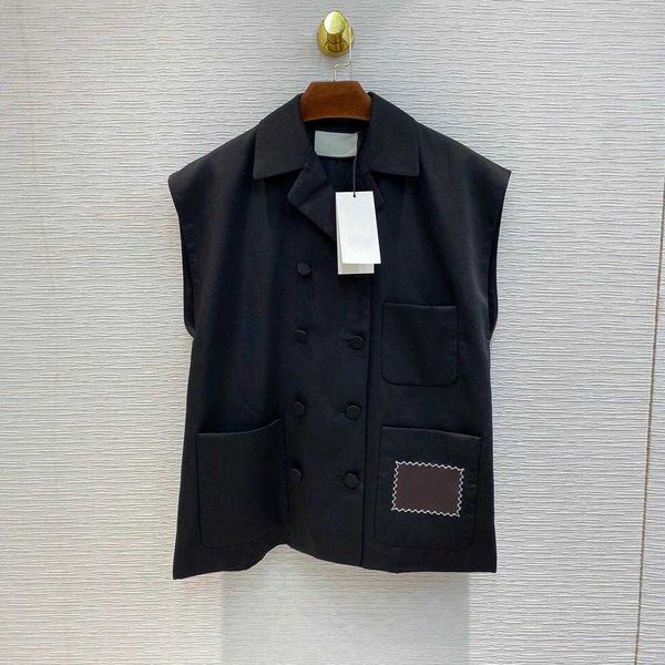 women's vests chique black blazer female vest high-end track design double lapel breasted casual contour loose tank outwear gmjp, Black;white
women's vests chique black blazer female vest high-end track design double lapel breasted casual contour loose tank outwear gmjp, Black;white