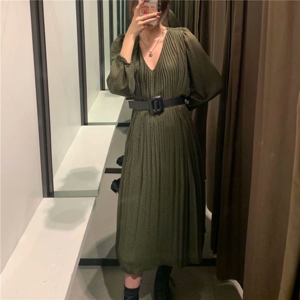 dresses of lady in the stylish woman 2021 za with midi green print belt dress puff, Black;gray 
dresses of lady in the stylish woman 2021 za with midi green print belt dress puff, Black;gray