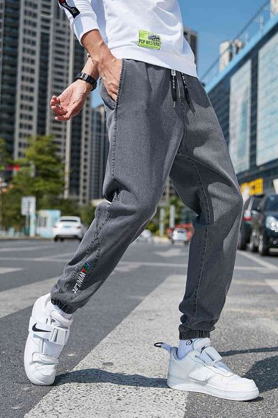 pantjapanese and korean men's street clothes multi-pocket loose jeans winter overalls, Black
pantjapanese and korean men's street clothes multi-pocket loose jeans winter overalls, Black