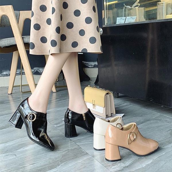dress shoes 2021 autumn wild retro square high-heeled korean version of the thick with a single, Black
dress shoes 2021 autumn wild retro square high-heeled korean version of the thick with a single, Black