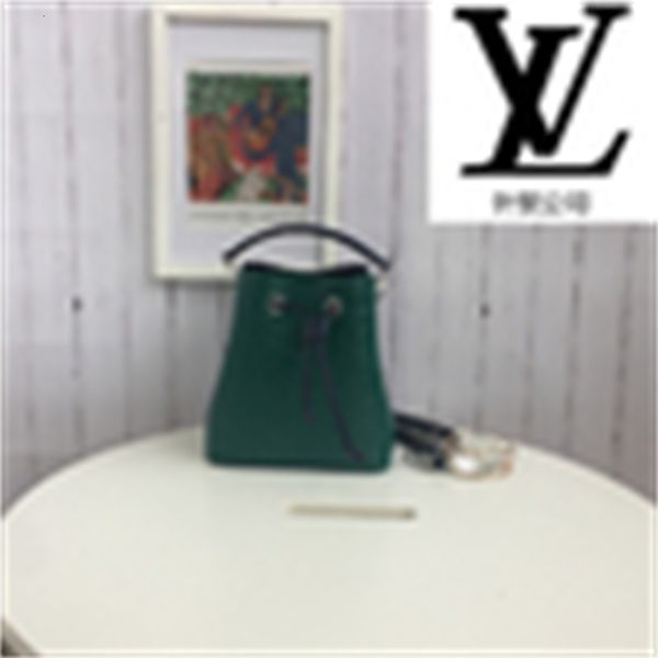 m53609 dark green rippled bucket bag women handbags iconic handles shoulder bags totes cross body bag clutches evening, Blue;pink
m53609 dark green rippled bucket bag women handbags iconic handles shoulder bags totes cross body bag clutches evening, Blue;pink