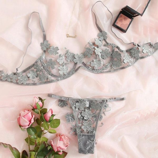 g-string lingerie set flowers embroidery bralette lace bra bustier thong perspective erotic teddy intimates bras sets, Red;black
g-string lingerie set flowers embroidery bralette lace bra bustier thong perspective erotic teddy intimates bras sets, Red;black