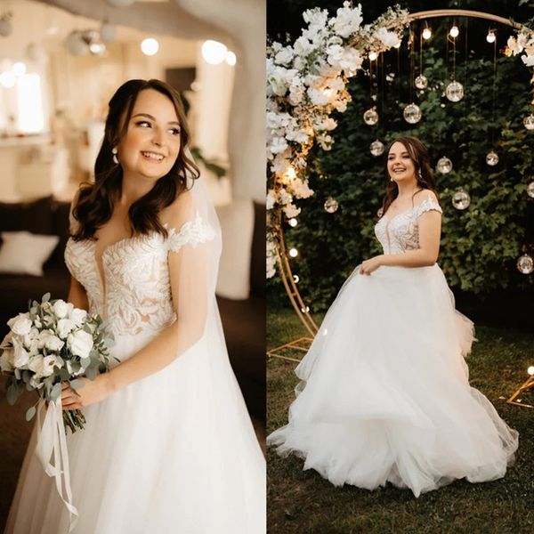romantic sleeveless a line wedding dresses elegant off shoulder appliques robe de soriee, White
romantic sleeveless a line wedding dresses elegant off shoulder appliques robe de soriee, White