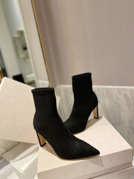 2021 new style woolen luxury shoes casual formal wear elegant comfortable fashion famous brand design semi-high heeled size 35-39, Black
2021 new style woolen luxury shoes casual formal wear elegant comfortable fashion famous brand design semi-high heeled size 35-39, Black