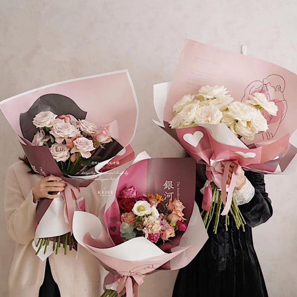 10pcs/lot valentine's day flower wrapping paper lover rose wedding christmas decoration bouquet packaging material other arts and craft
10pcs/lot valentine's day flower wrapping paper lover rose wedding christmas decoration bouquet packaging material other arts and craft